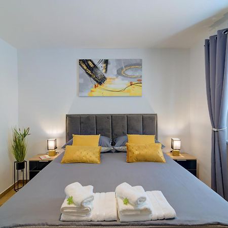 Apartman Mia Senj  Luaran gambar